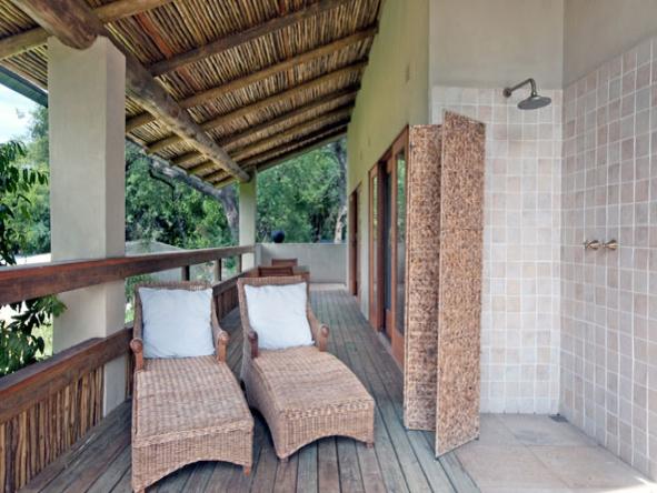 Notten's Bush Camp - Outside Shower 